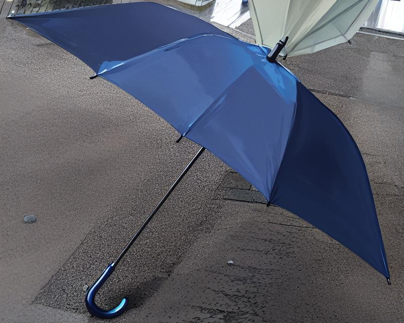 重庆雨伞容易损坏的原因